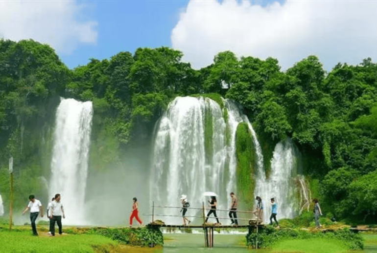 Natural Wonders of Western Asia Natural Wonders of Western Asia